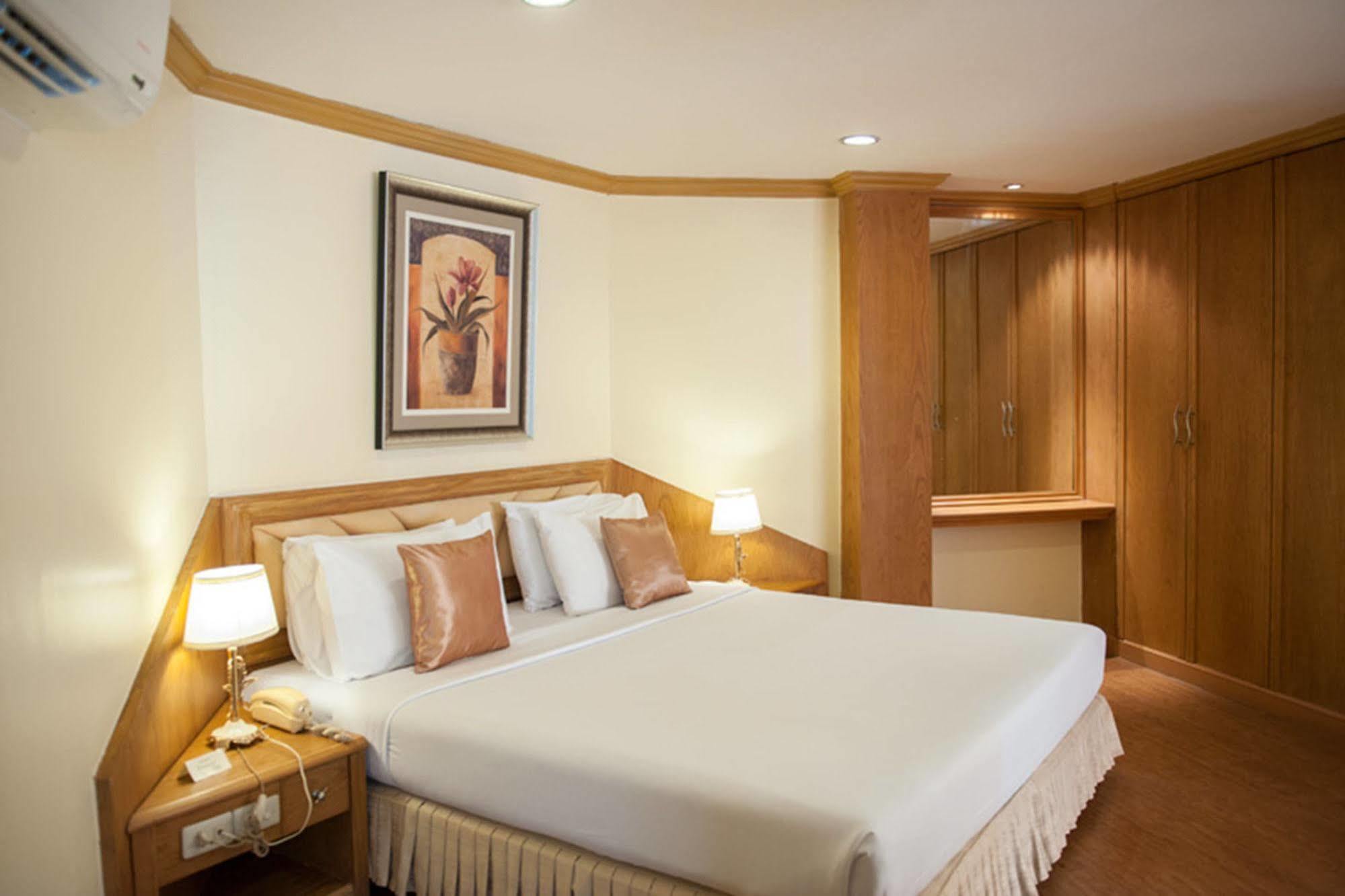 Lido Beach Hotel Pattaya Exterior foto